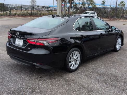 Used 2024 Toyota Camry LE image 8