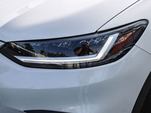 Used 2025 Honda HR-V LX image 5