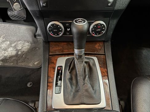 Used 2011 Mercedes-Benz GLK 350 GLK 350 image 26