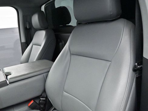 Used 2023 Ford F250 XL w/ Snow Plow Prep Package image 13