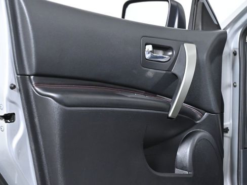 Used 2013 Nissan Rogue SL image 30