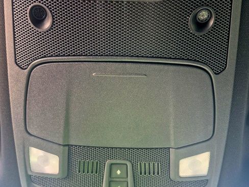 Used 2015 Ford F150 Platinum w/ Equipment Group 701A Luxury image 14