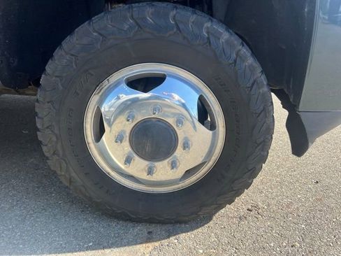 Used 2019 Chevrolet Silverado 3500 High Country w/ Duramax Plus Package image 5