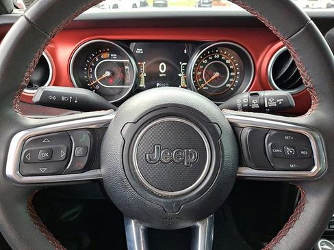 Used 2023 Jeep Wrangler Unlimited Rubicon image 21