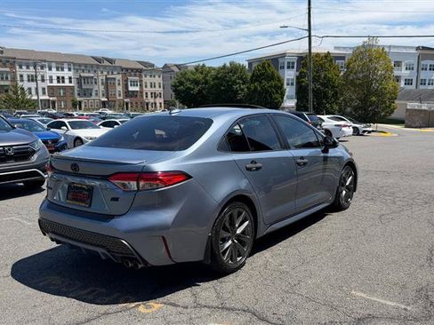 Used 2020 Toyota Corolla SE w/ SE Premium Package FWD image 11