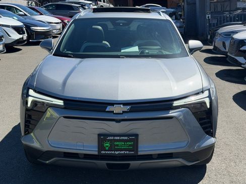 Used 2024 Chevrolet Blazer EV LT AWD/4WD image 2