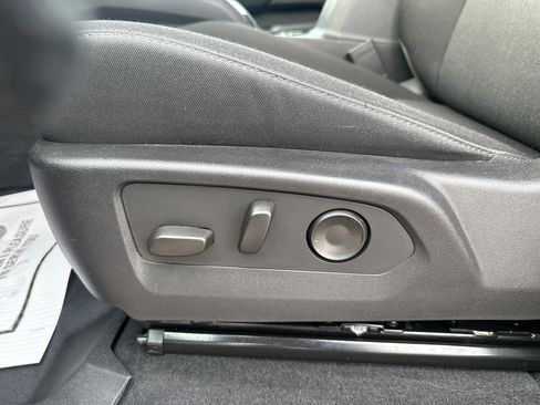 Certified 2024 Chevrolet Colorado Trail Boss w/ Advanced Trailering Package image 13