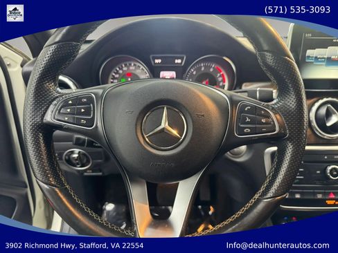 Used 2016 Mercedes-Benz GLA 250 4MATIC image 19