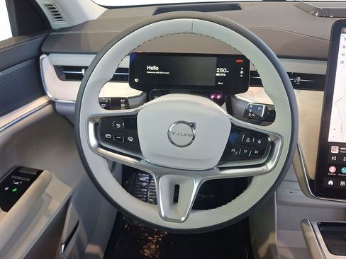 New 2025 Volvo EX90 Ultra w/ Protection Package Premier image 17