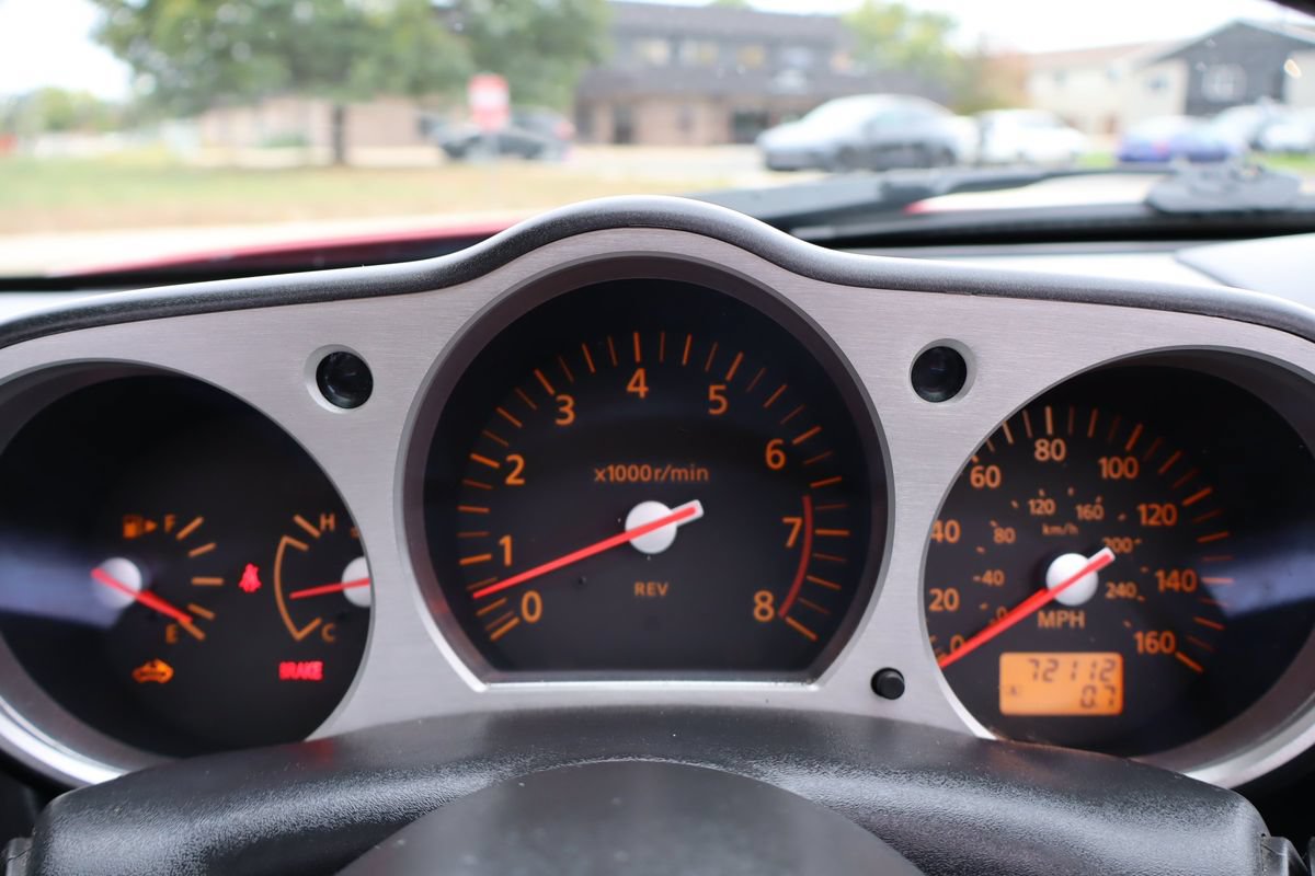 Used 2004 Nissan 350Z Enthusiast RWD image 36