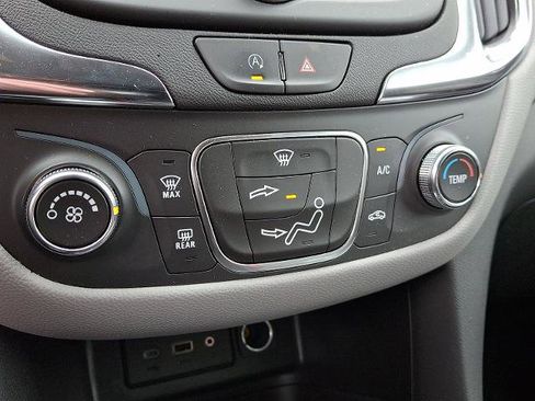 Used 2024 Chevrolet Equinox LS w/ LS Convenience Package image 15