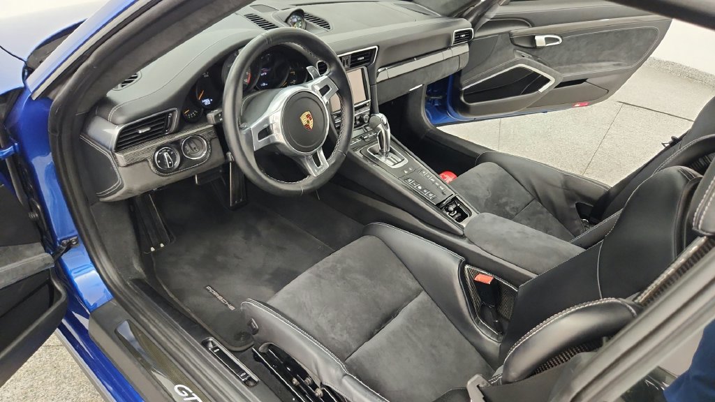Used 2015 Porsche 911 GT3 RWD image 33
