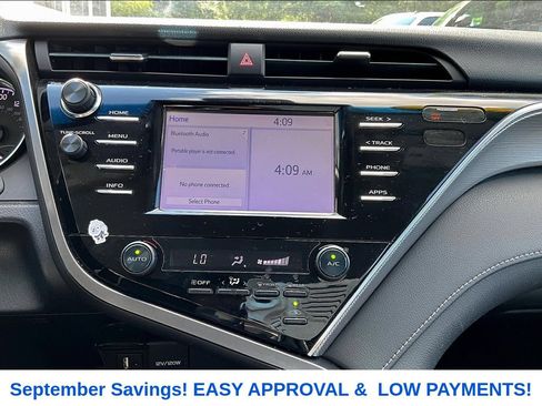 Used 2018 Toyota Camry SE FWD image 12