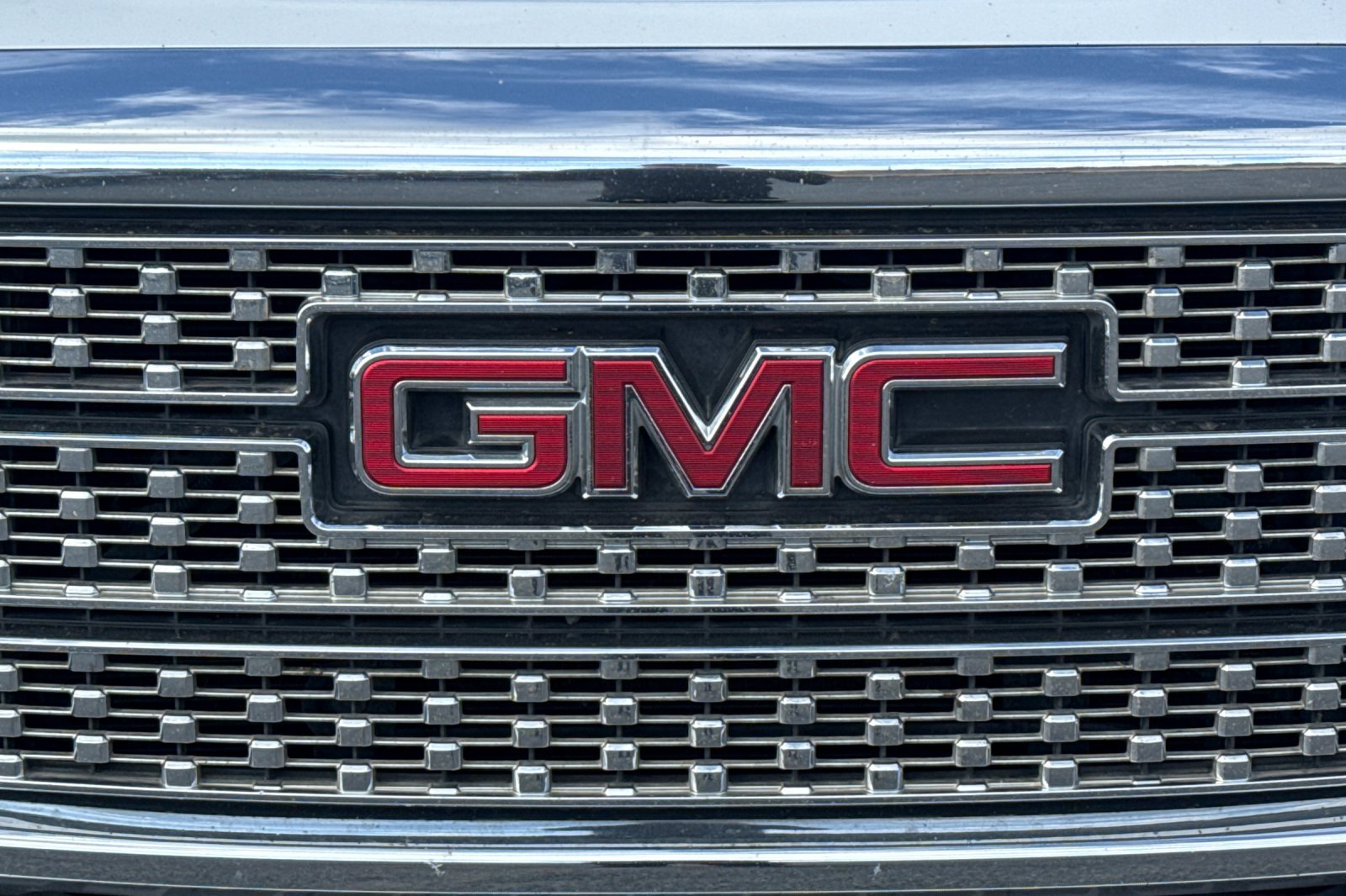 Used 2019 GMC Sierra 3500 Denali w/ Duramax Plus Package AWD/4WD image 44