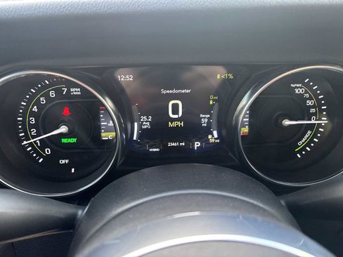 Used 2022 Jeep Wrangler Unlimited Sahara w/ Cold Weather Group image 25