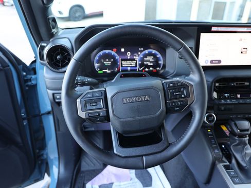 Used 2025 Toyota Land Cruiser image 51