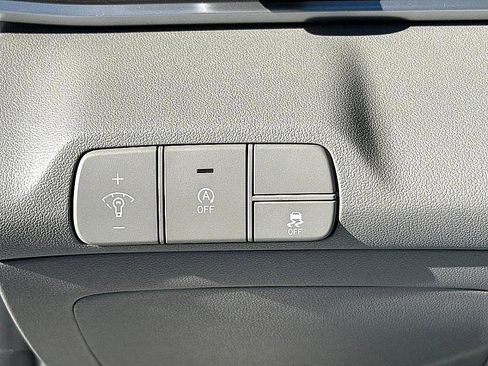 New 2026 Hyundai Elantra SE image 13