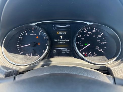 Used 2016 Nissan Rogue SL w/ SL Premium Package image 17