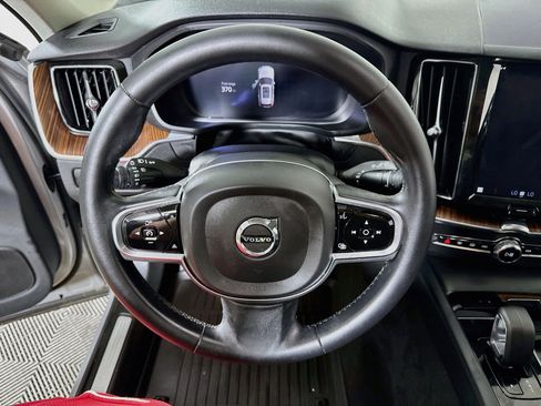 Used 2023 Volvo XC60 B5 Plus w/ Protection Package Premier AWD/4WD image 15