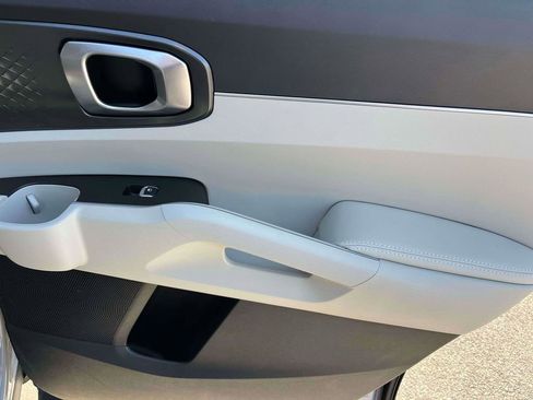 Used 2025 Kia Sorento S w/ Panoramic Sunroof Package FWD image 8