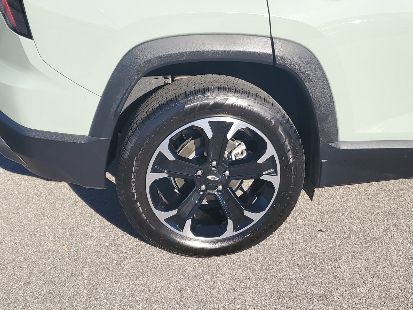 Used 2025 Chevrolet Equinox LT w/ Convenience Package II FWD image 5
