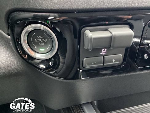 Used 2026 Chevrolet Silverado 1500 RST AWD/4WD image 17