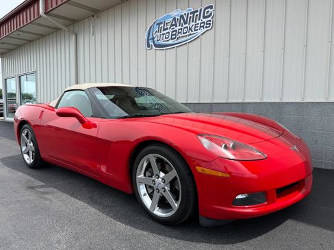 Used 2005 Chevrolet Corvette Convertible w/ Preferred Equipment Group RWD image 21