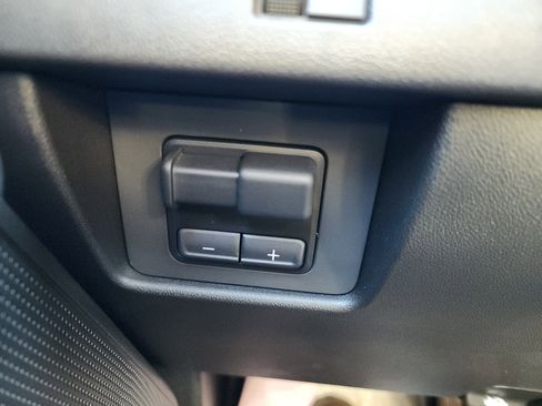 New 2025 GMC Canyon Elevation w/ Convenience Package image 21