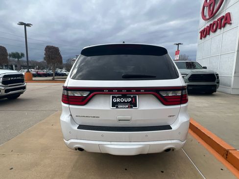 Used 2024 Dodge Durango GT image 9