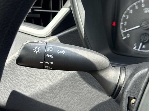 Used 2020 Toyota Corolla LE FWD image 26
