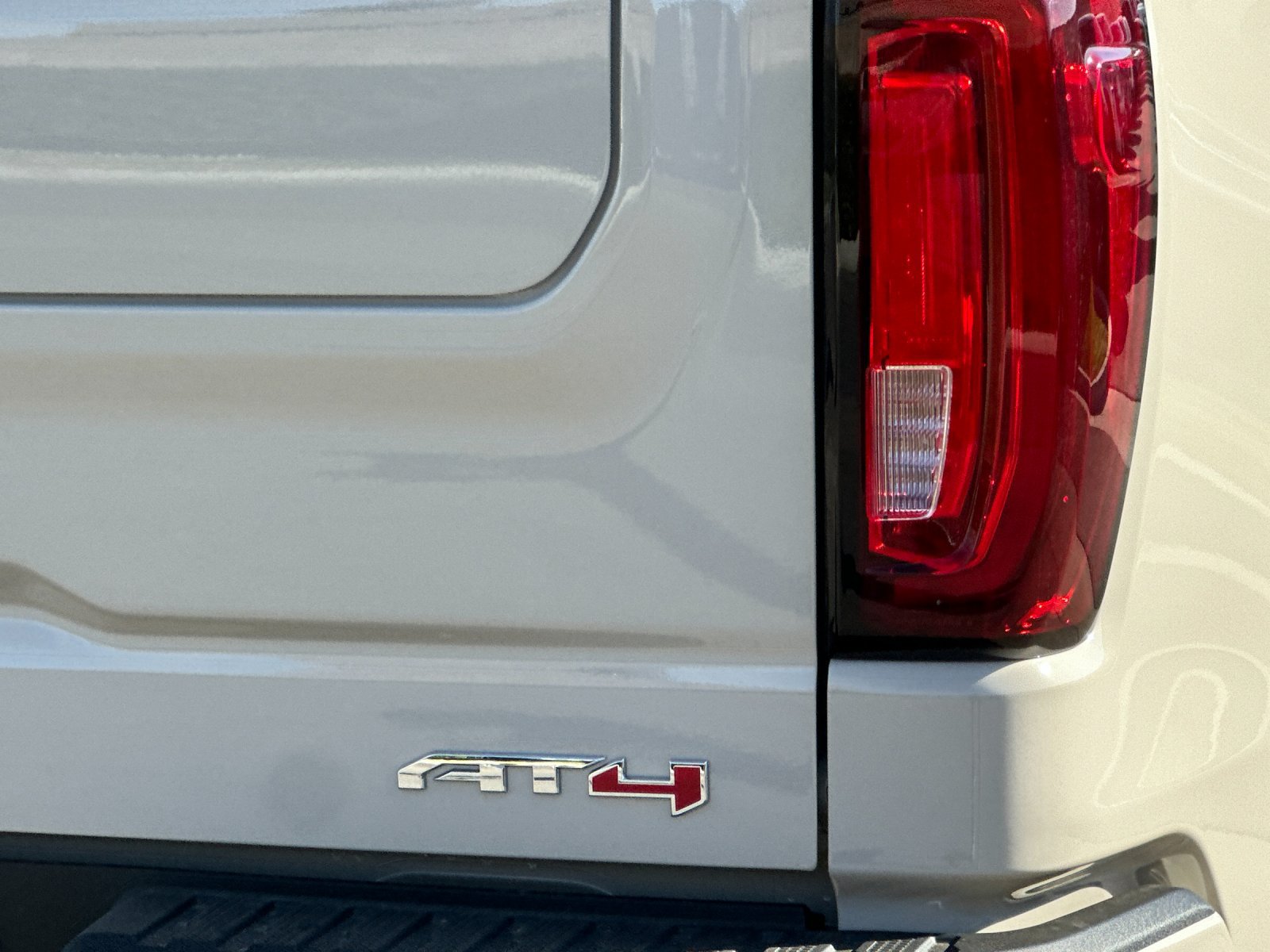 New 2026 GMC Sierra 1500 AT4 w/ AT4 Premium Package AWD/4WD image 25