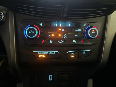 Used 2019 Ford Escape SEL AWD/4WD image 28