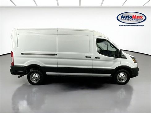 Used 2023 Ford Transit 250 148 Medium Roof AWD w/ Load Area Protection Package image 10
