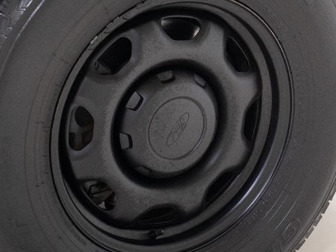 Used 2014 Ford Expedition XL RWD image 27