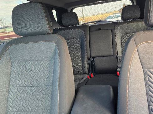 Used 2022 Chevrolet Equinox LT image 2