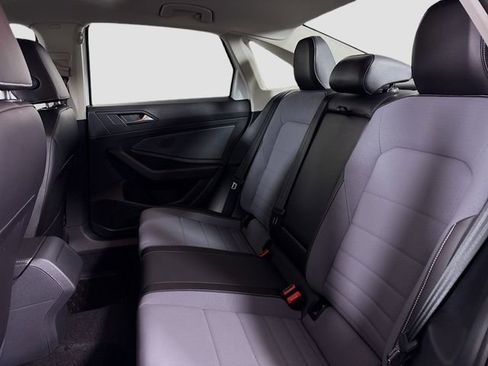 New 2026 Volkswagen Jetta SE FWD image 25