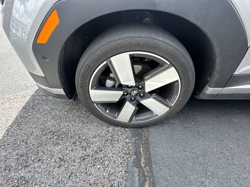 Used 2024 Hyundai Santa Fe Limited image 2