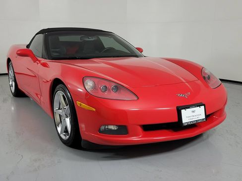Used 2012 Chevrolet Corvette Convertible RWD image 1