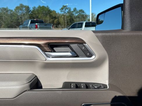 New 2026 Chevrolet Silverado 1500 LT image 19