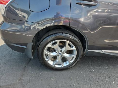 Used 2017 Subaru Forester 2.5i Touring AWD/4WD image 21