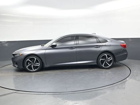 Used 2018 Honda Accord Sport image 8