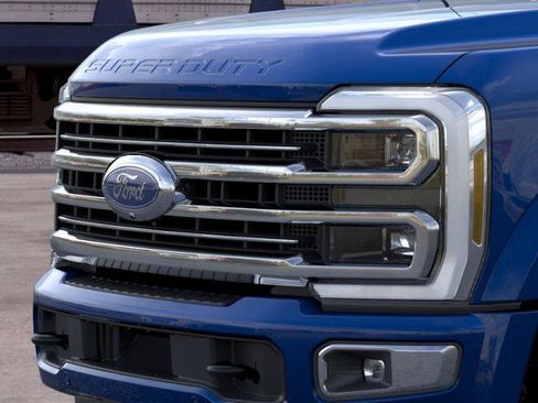 New 2026 Ford F450 Platinum w/ Platinum Plus Package AWD/4WD image 17