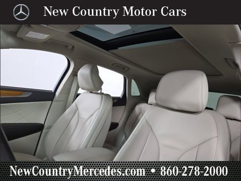 Used 2019 Lincoln MKC Select w/ Select Plus Package image 13