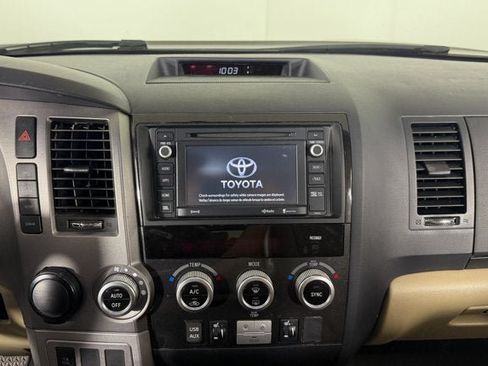Used 2017 Toyota Sequoia Limited w/ Safety & Convenience Package RWD image 13