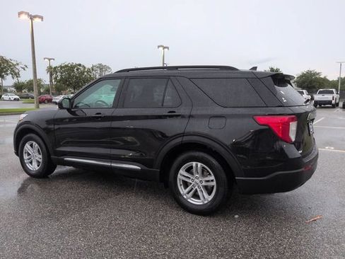 Used 2022 Ford Explorer XLT RWD image 6
