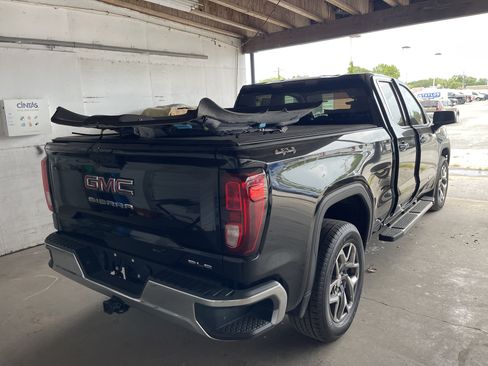 Used 2023 GMC Sierra 1500 SLE AWD/4WD image 3