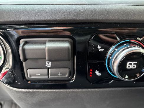 Certified 2024 GMC Sierra 2500 SLE w/ SLE Value Package; image 25