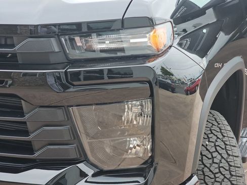 New 2026 Chevrolet Silverado 2500 Custom w/ Custom Value Package AWD/4WD image 32