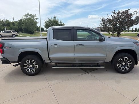 Used 2024 Chevrolet Colorado LT w/ LT Convenience Package III AWD/4WD image 24