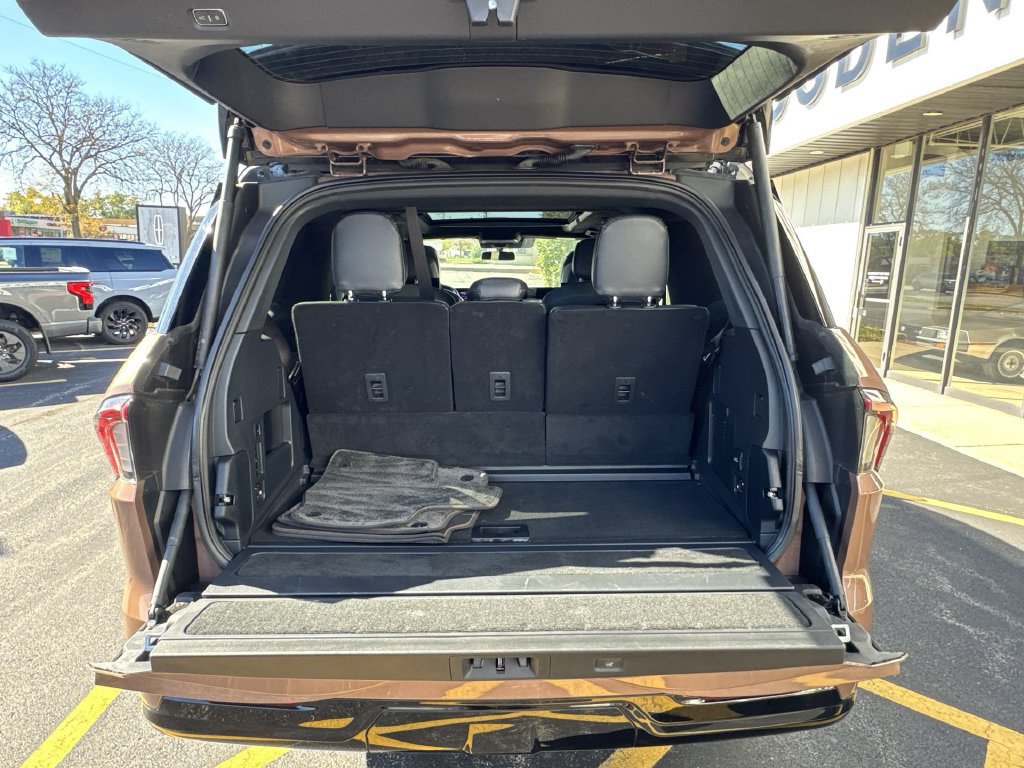 Certified 2026 Lincoln Navigator Black Label AWD/4WD image 21